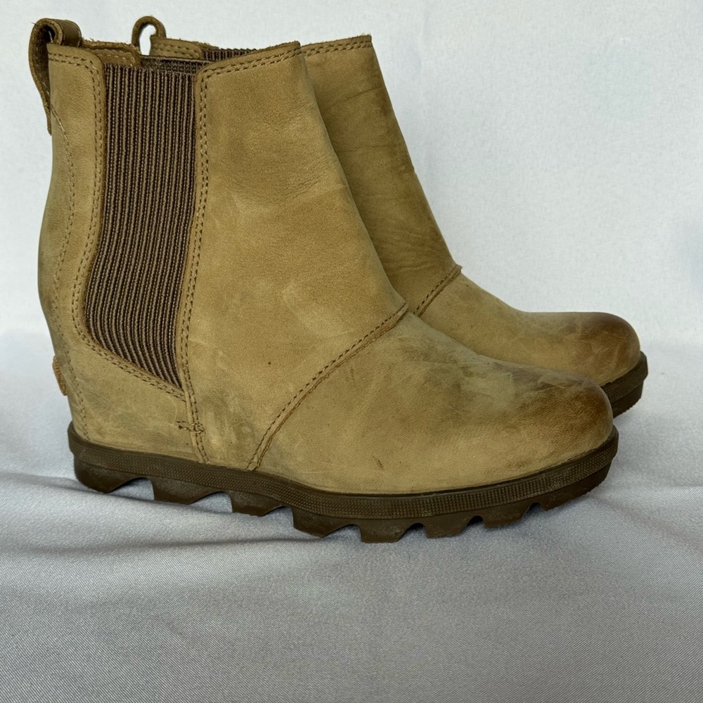 Sorel Tan Ankle Boots